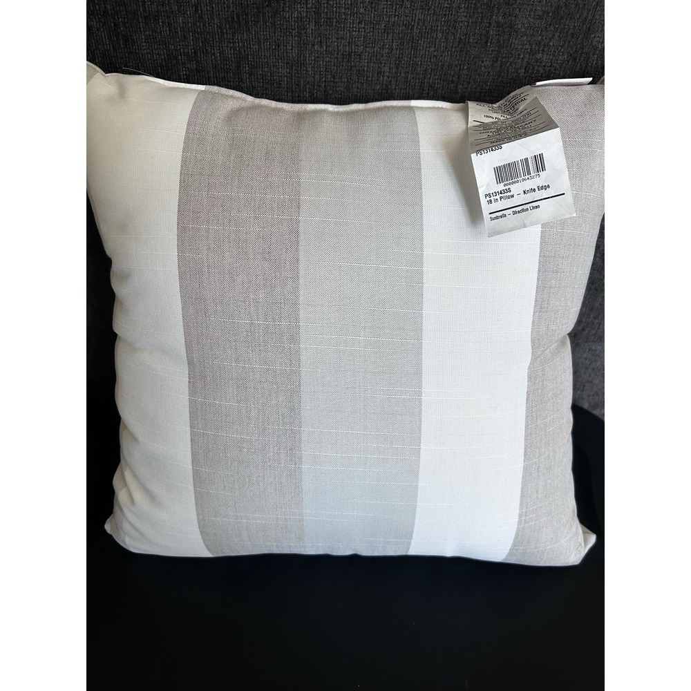 Sunbrella Indoor Outdoor Pillows Striped 18 In Square Pair NWT 35% off Retail